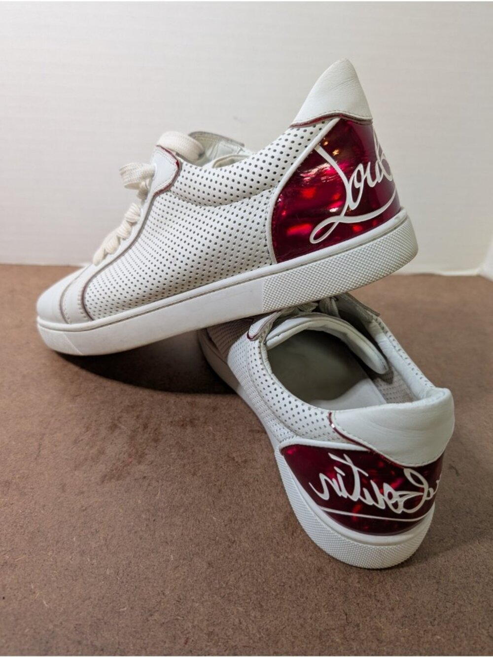 Christian Louboutin Unisex Fun Vieira Flat Sneakers Leather Sz 39.5 W 9.5 M 6.5